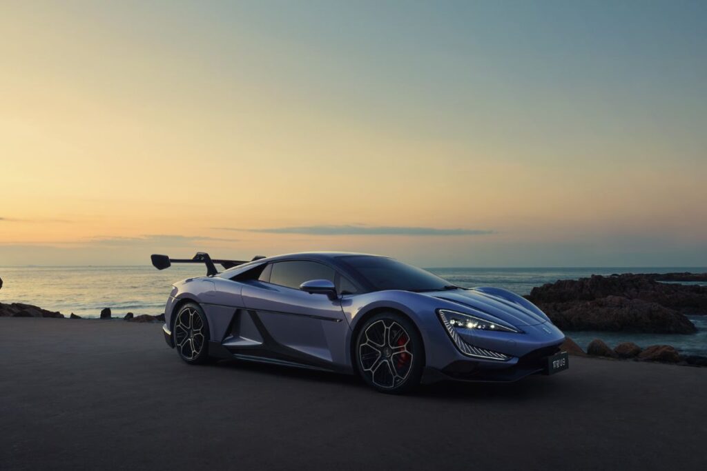 Yangwang U9: BYD lança superdesportivo para o mercado chinês 5 Yangwang U9