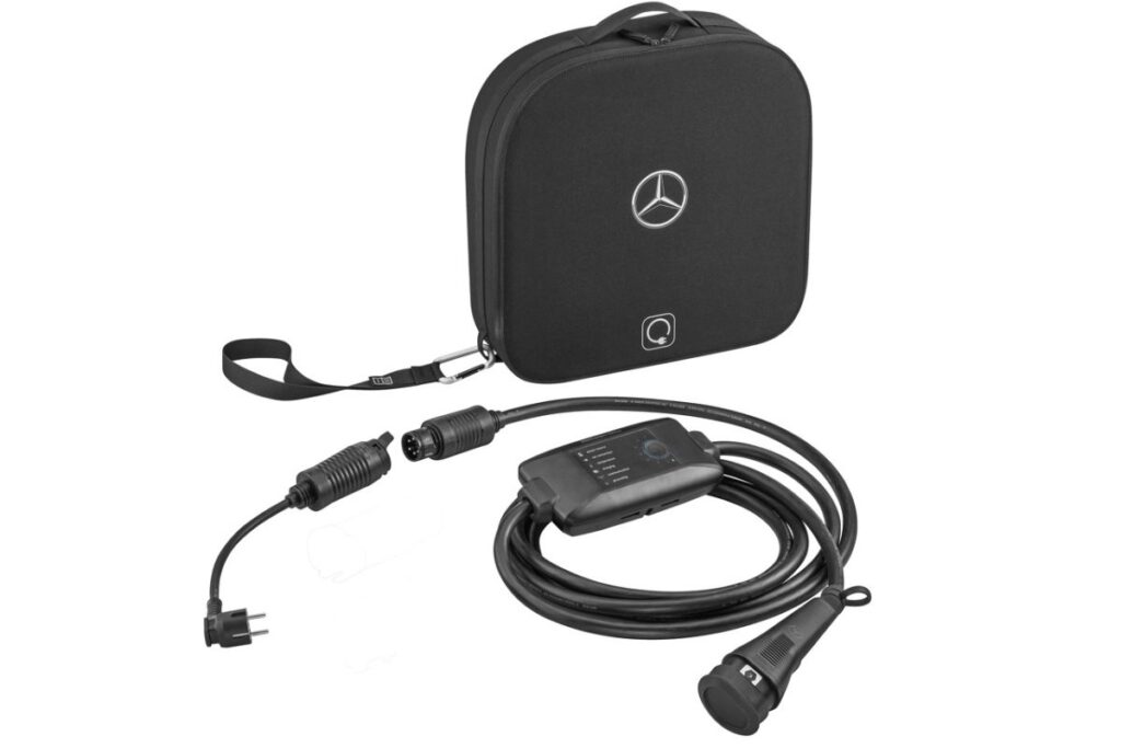 Mercedes-Benz lança wallbox portátil 5 waalbox portátil da Mercedes-Benz