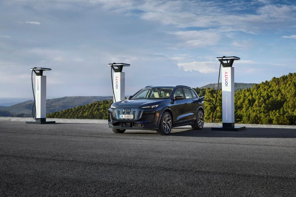 Audi Q6 e-tron: um SUV a partir de 74.700 euros 5 Audi Q6 e-tron carregamento