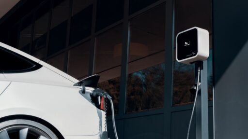 Venda de automóveis elétricos ultrapassa híbridos, revela ACAP 12 venda de automóveis elétricos