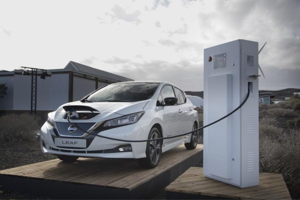 Tecnologia V2G: condutor ganha 100 dólares em 2 horas 3 Nissan Leaf tecnologia V2G