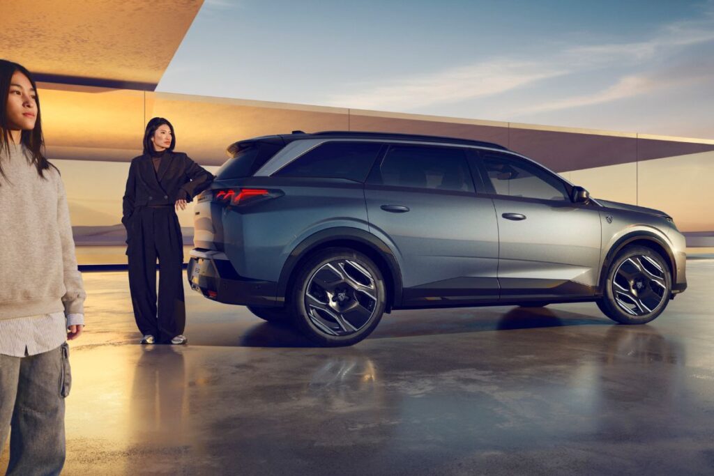 Peugeot E-5008: o 7 lugares chega no outono 8 SUV Peugeot