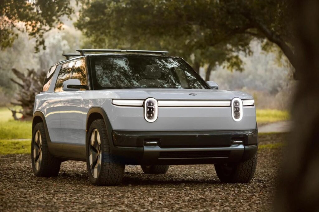 Rivian: R2 e R3 vão chegar à Europa 7 Rivian R2