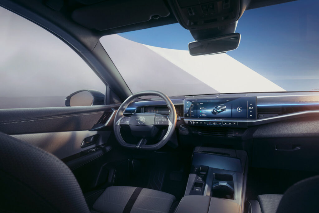 Novo Opel Grandland chega com autonomia de 700 km 6 Opel Grandland interior