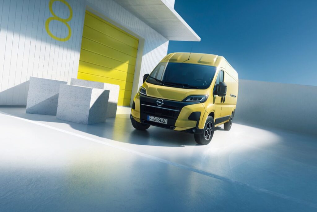 Comerciais elétricos: Opel aumenta gama com Combo, Vivaro e Movan 4 Opel Movano Electric
