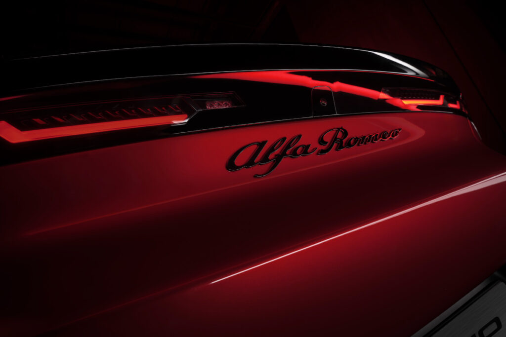 Alfa Romeo Milano chega para conquistar nova geração 10 Alfa Romeo assinatura