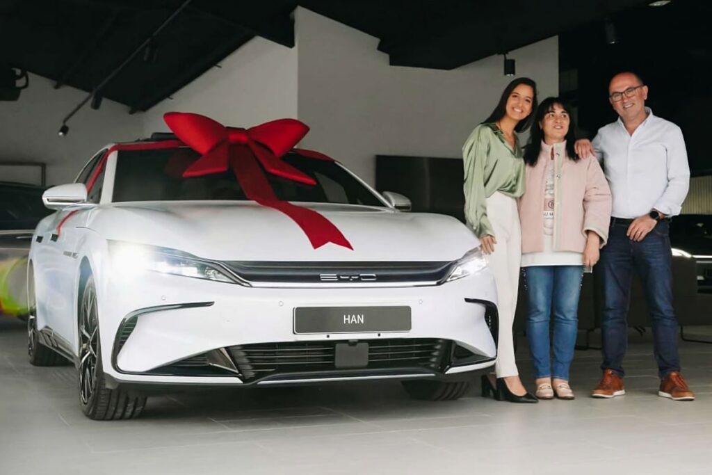 BYD celebra 1.000 automóveis vendidos em Portugal 4 BYD han
