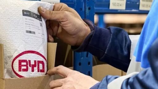 BYD abre centro de peças sobresselentes para Portugal e Espanha 8 peças sobresselentes BYD
