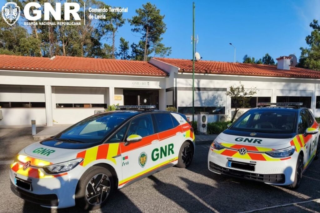 Polícia em Portugal usa frotas elétricas de formas diferentes 4 GNR patrulha