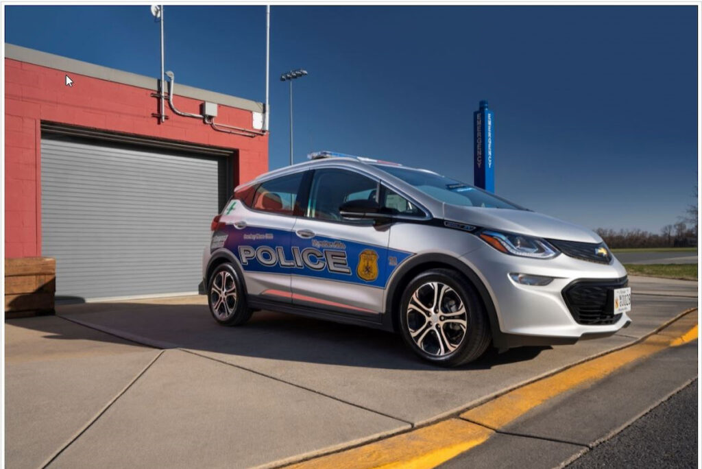 Polícia em Portugal usa frotas elétricas de formas diferentes 9 Hyattsville City Police