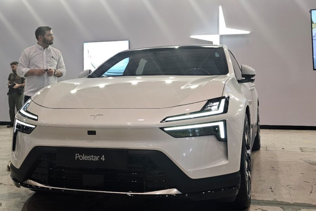 Polestar 4: o primeiro carro sem vidro traseiro chega a Portugal 6 Jorge Oliveira Polestar