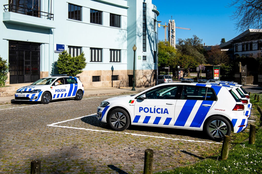Polícia em Portugal usa frotas elétricas de formas diferentes 3 BEV polícia