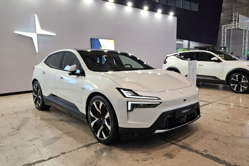 Polestar 4: o primeiro carro sem vidro traseiro chega a Portugal 5 Polestar 4