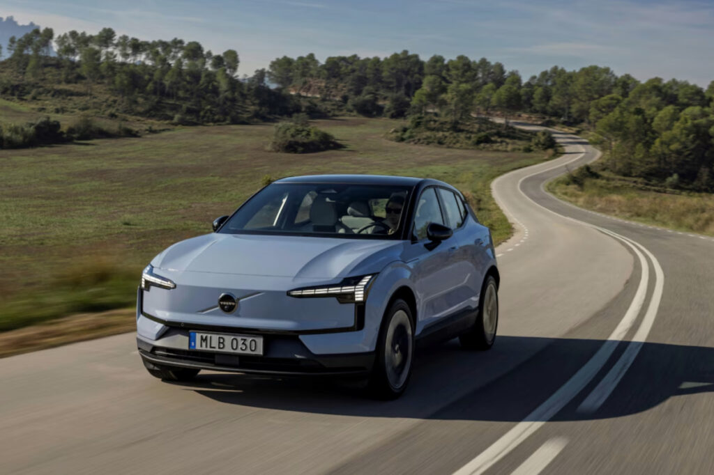 Mercado dos automóveis elétricos estável em Portugal 5 O efeito EX30