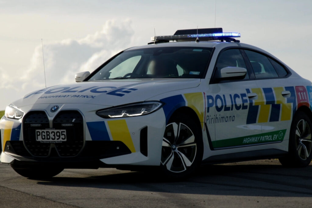 Polícia em Portugal usa frotas elétricas de formas diferentes 10 highway patrol