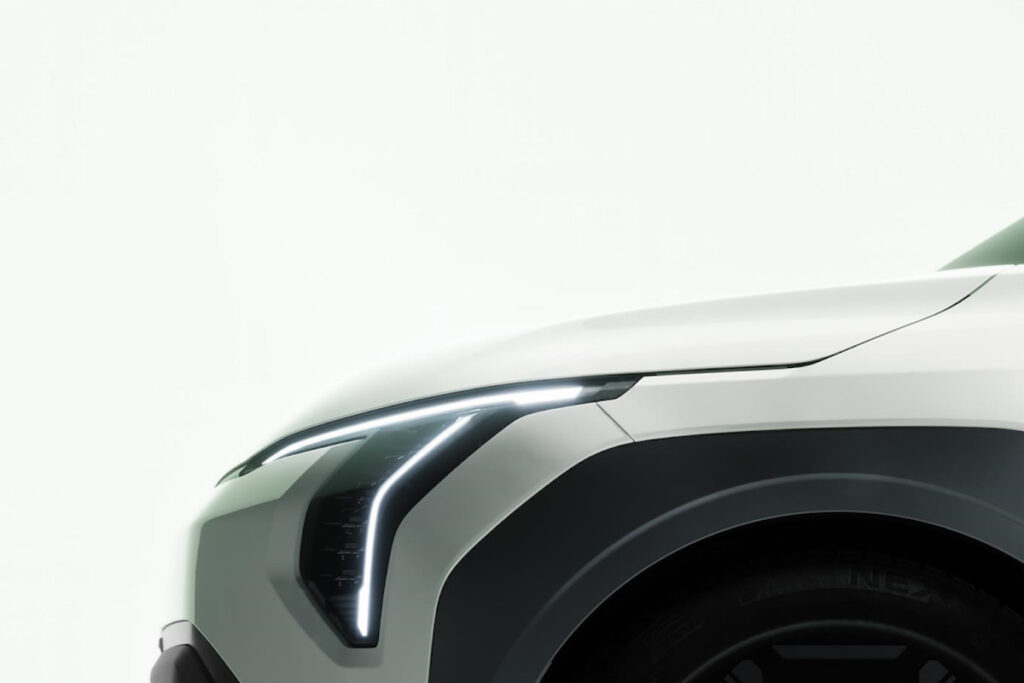 Compacto Kia EV3 deixa-se ver em teaser 3 kia ev3 frente