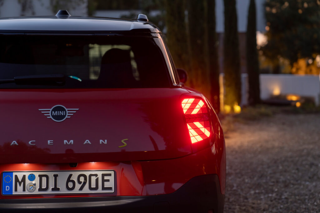 Mini Aceman: o novo crossover com estilo 6 mini aceman traseira