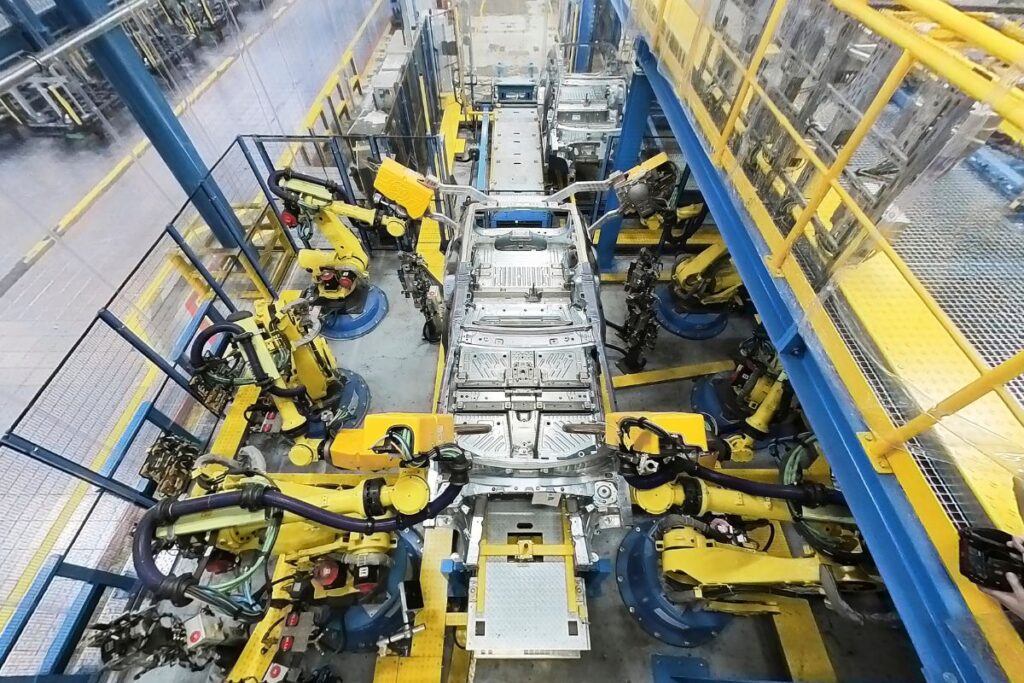 "Nova" fábrica da Ford em Colónia inaugurada pelo Explorer 4 a fábrica de colónia da Ford