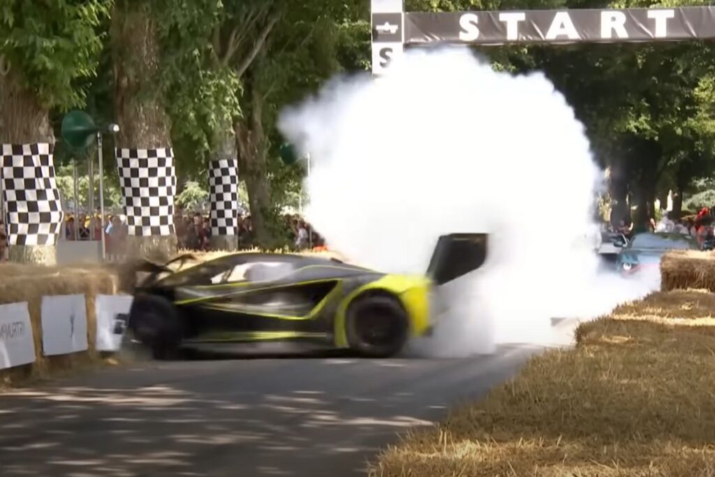 Lotus Evija X: dos 0 à destruição em 2 segundos 3 Lotus Evija X