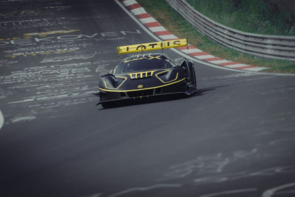Lotus Evija X: dos 0 à destruição em 2 segundos 4 Lotus Evija X