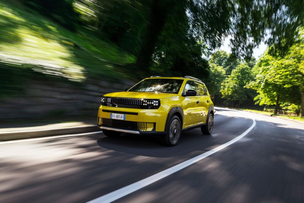 Fiat Grande Panda vai custar menos de 25.000 euros 11 Grande Panda amarelo
