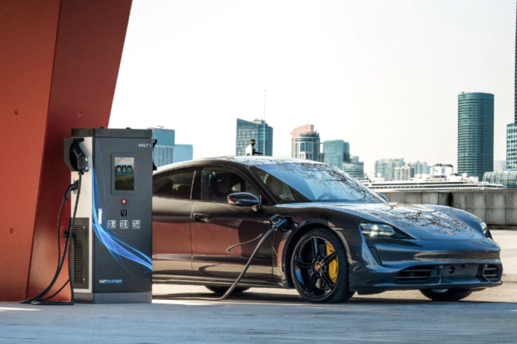 Portuguesa Volt-E com estações de carregamento de 300 kW 3 Volt-E