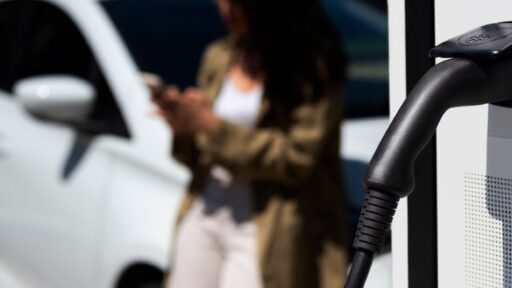 "Ruas Elétricas" vão ter 156 postos de carregamento 10 Ruas elétricas