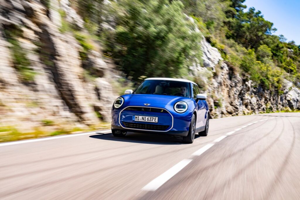 Há 1625 Mini Cooper SE em Portugal que podem ter problemas de bateria (atualizado) 3 Mini Cooper SE