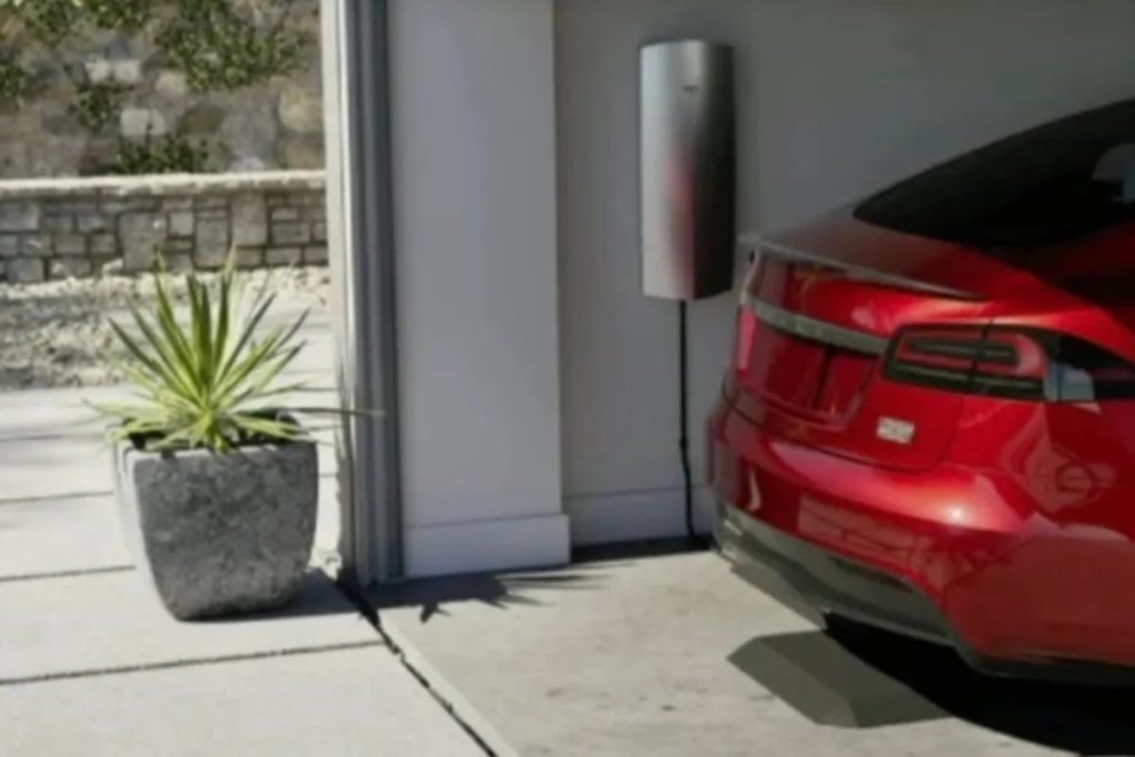 Carregamento doméstico por indução no horizonte da Tesla 4 imagem apresentação Tesla