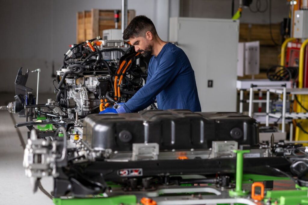 Mangualde já produz veículos elétricos em série 3 Fábrica de Mangualde