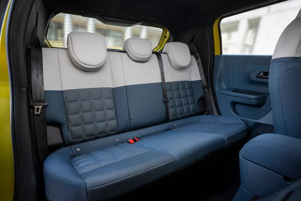 Fiat Grande Panda já pode ser encomendado por 23.500 euros 8 Grande Panda fila traseira