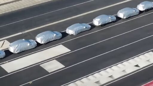 Que modelos a Tesla mantém longe de olhares indiscretos? 14 Tesla tapados