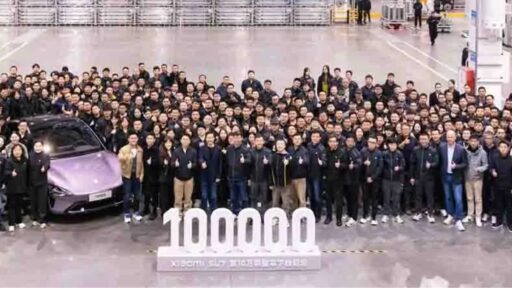 Xiaomi SU7 100.000 sai da linha de montagem 10 Xiaomi 100.000