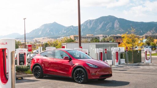 Tesla oferece carregamentos grátis durante um ano 11 carregamento grátis