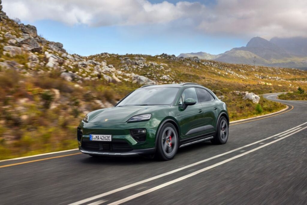 Testes Euro NCAP: Volvo EX30 e Renault 5 E-Tech com notas diferentes 4 Testes Euro NCAP