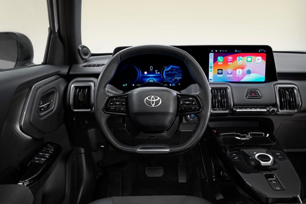 Toyota Urban Cruiser é novo SUV compacto 100% elétrico 14 Urban Cruiser