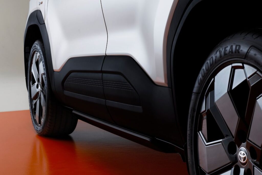 Toyota Urban Cruiser é novo SUV compacto 100% elétrico 11 Toyota Urban Cruise