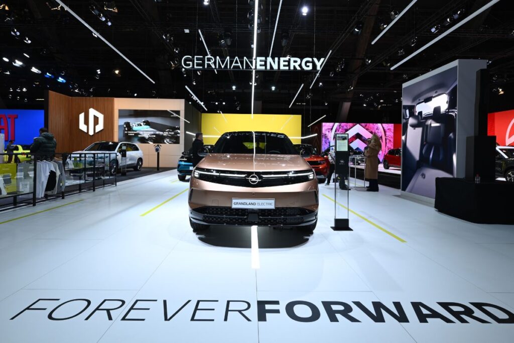 "Electric All In" é o novo conceito da Opel 4 Opel em Bruxelas