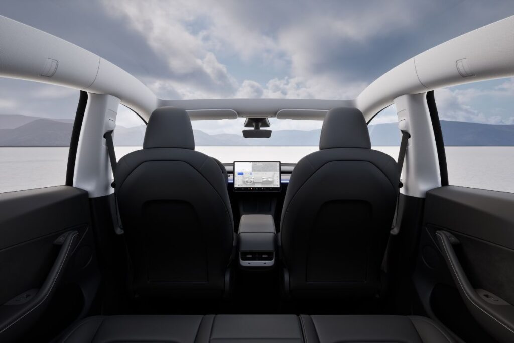 Um BEV chega ao top dos mais vendidos 4 Tesla Model 3 interior