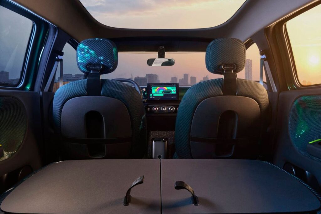 Twingo E-Tech vê interior revelado 6 Twingo E-Tech