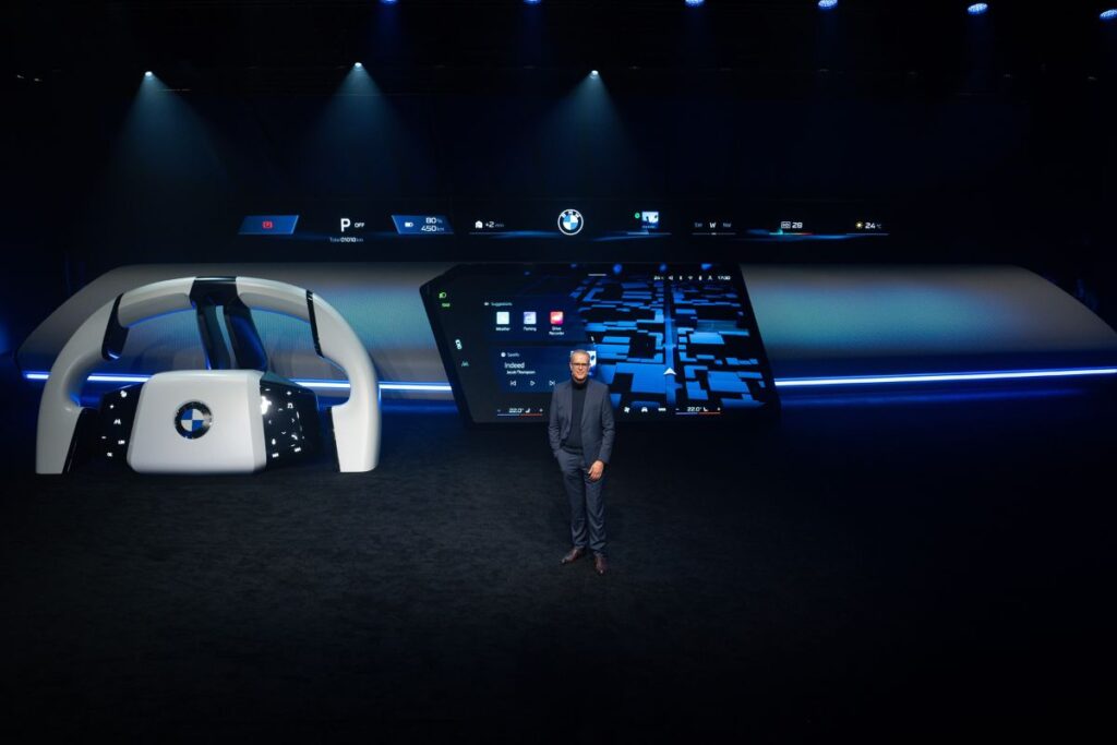 BMW Panoramic iDrive promete revolucionar interação 4 BMW Panoramic iDrive