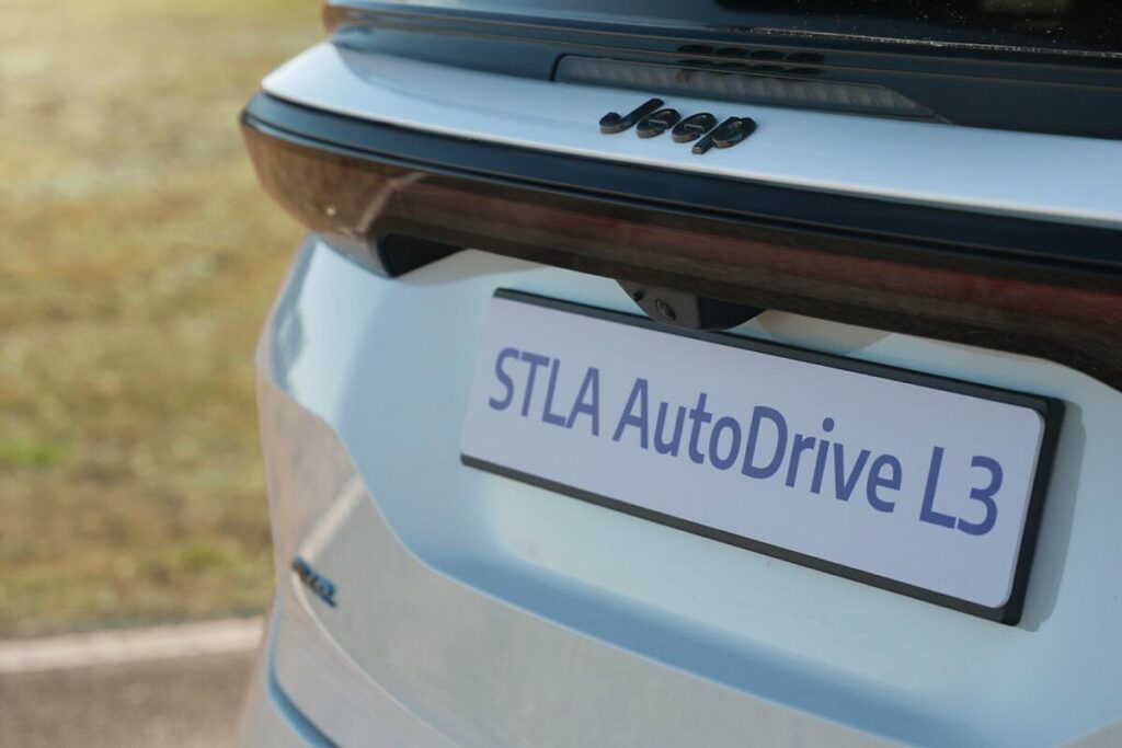 Stellantis arranca com AutoDrive totalmente autónomo 3 AutoDrive