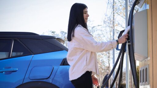 Arranca 2ª fase das Ruas Elétricas para 40 postos em 18 municípios 11 Ruas Elétricas