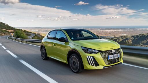 Peugeot líder nos 100% elétricos com nova queda da Tesla em fevereiro 8 Fevereiro