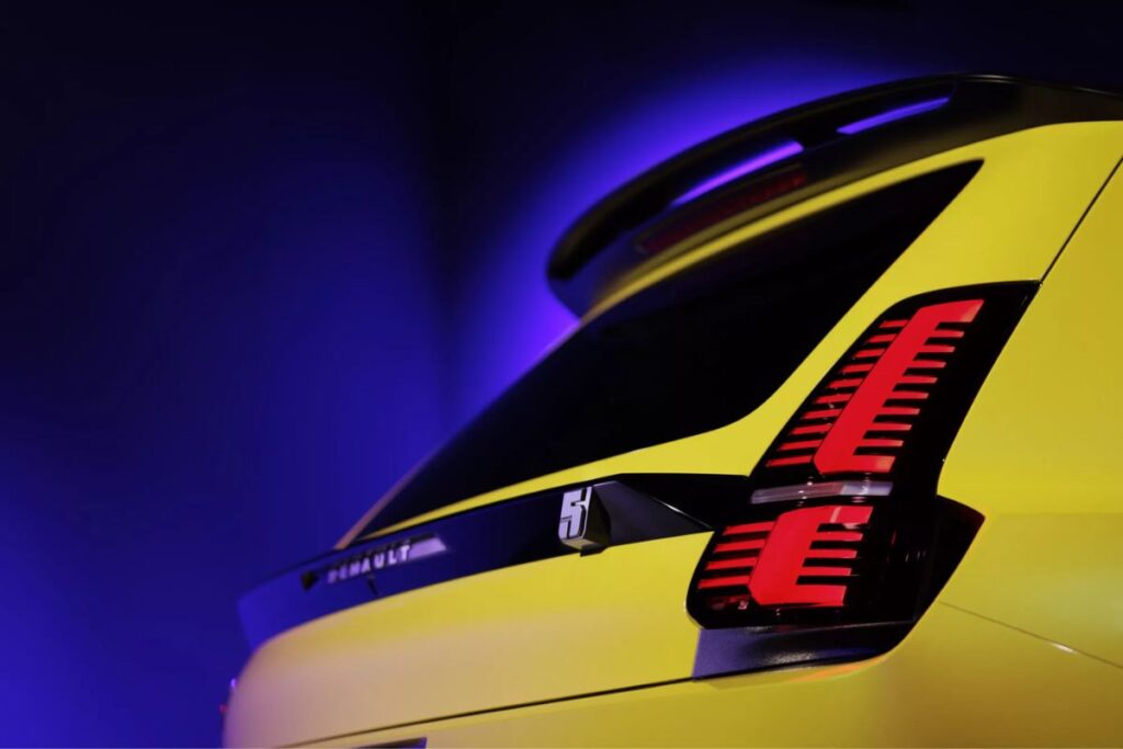 Renault 5 Turbo 3E: o mini-supercarro exclusivo 3 Renault 5 Turbo 3E