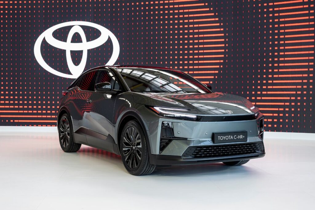 Toyota C-HR+ 100% elétrico chega à Europa ainda este ano 10 Toyota C-HR+