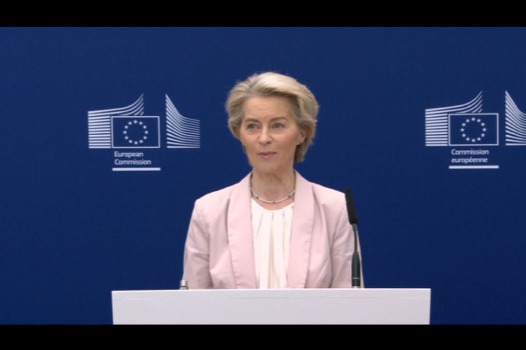 Comissão Europeia com plano de ação para a indústria automóvel 3 von der Leyen 1