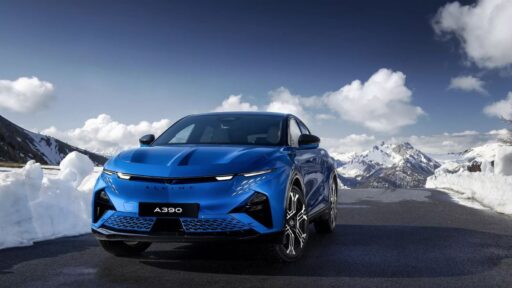 Alpine expande gama elétrica com o novo A390 Fastback 6 A390