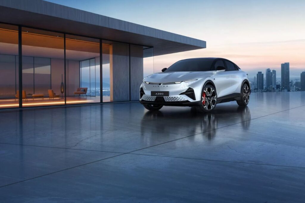 Alpine expande gama elétrica com o novo A390 Fastback 6 Alpine A390 branco