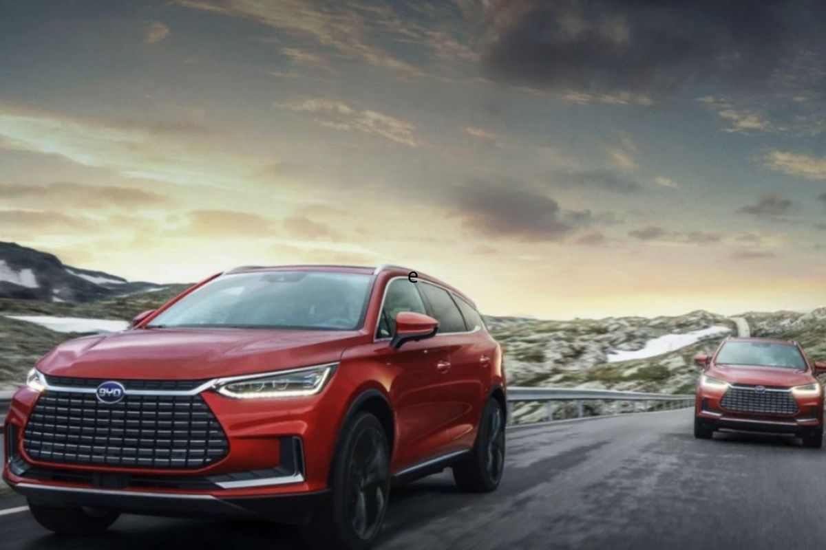Consumidores chineses preferem BYD e Xiaomi à Tesla 2 consumidroes chineses
